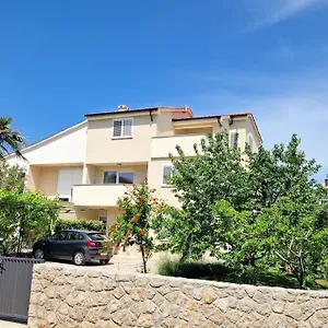 Apartment Pipo, Krk Town
